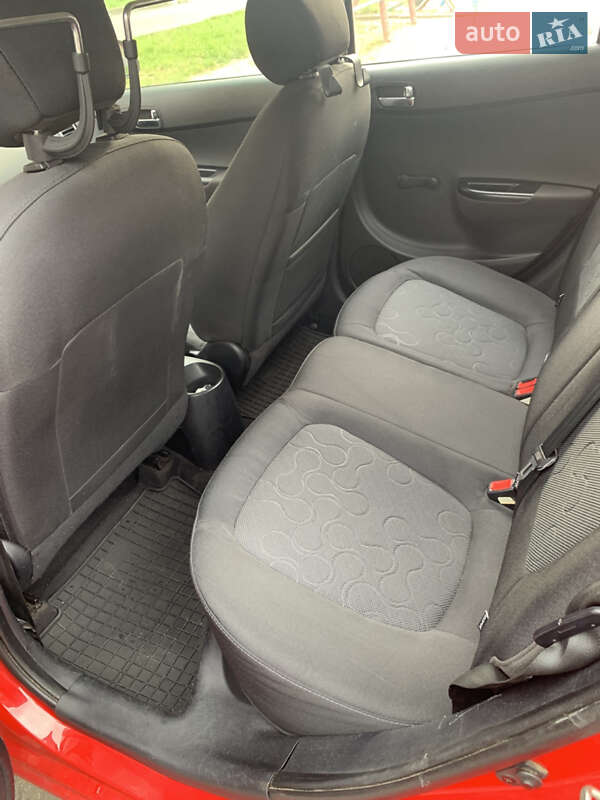 Хетчбек Hyundai i20 2012 в Києві