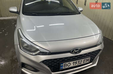 Хэтчбек Hyundai i20 2020 в Киеве