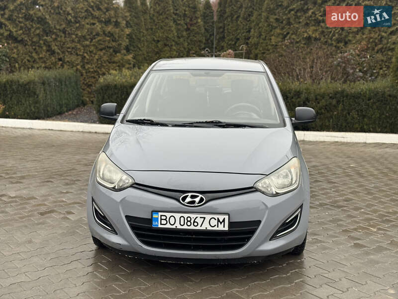 Хетчбек Hyundai i20 2014 в Волочиську