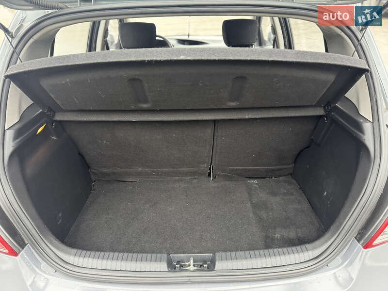 Хетчбек Hyundai i20 2014 в Волочиську