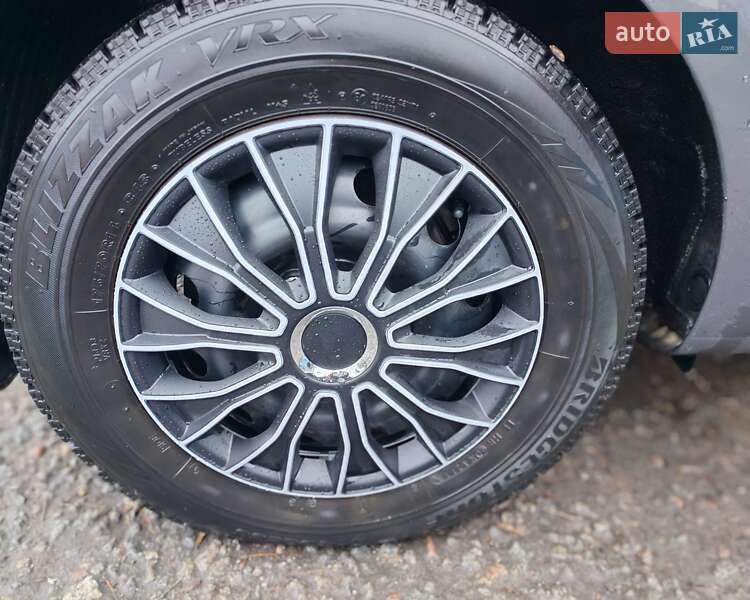 Хэтчбек Hyundai i20 2014 в Киеве фото 9 Хэтчбек Hyundai i20 2014 в Киеве