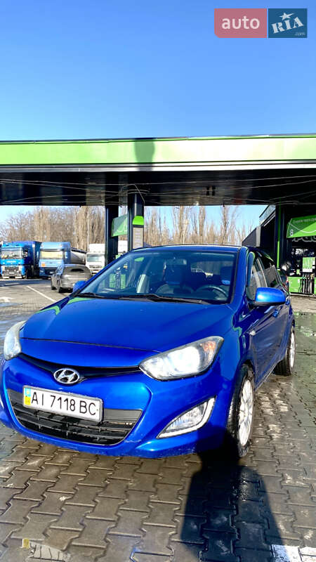 Хэтчбек Hyundai i20 2013 в Кременчуге фото 3 Хэтчбек Hyundai i20 2013 в Кременчуге