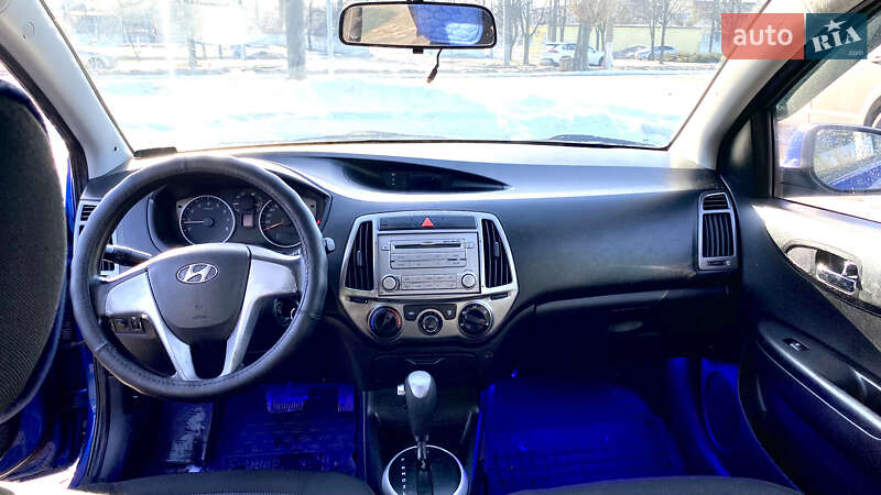 Хэтчбек Hyundai i20 2013 в Кременчуге фото 7 Хэтчбек Hyundai i20 2013 в Кременчуге