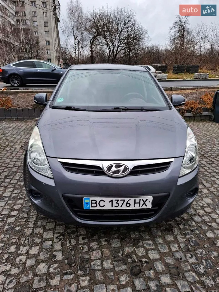 2010 Hyundai i20 - мініатюра 12
