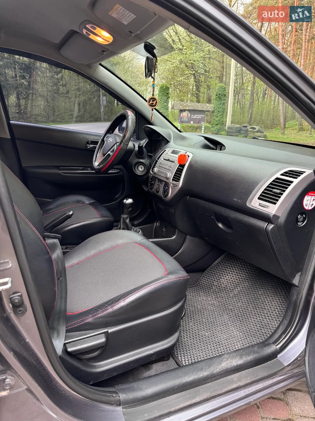 2010 Hyundai i20 - мініатюра 10