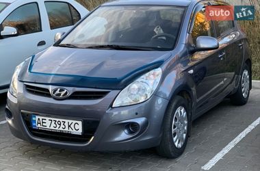Хэтчбек Hyundai i20 2010 в Днепре