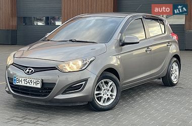 Хэтчбек Hyundai i20 2013 в Одессе