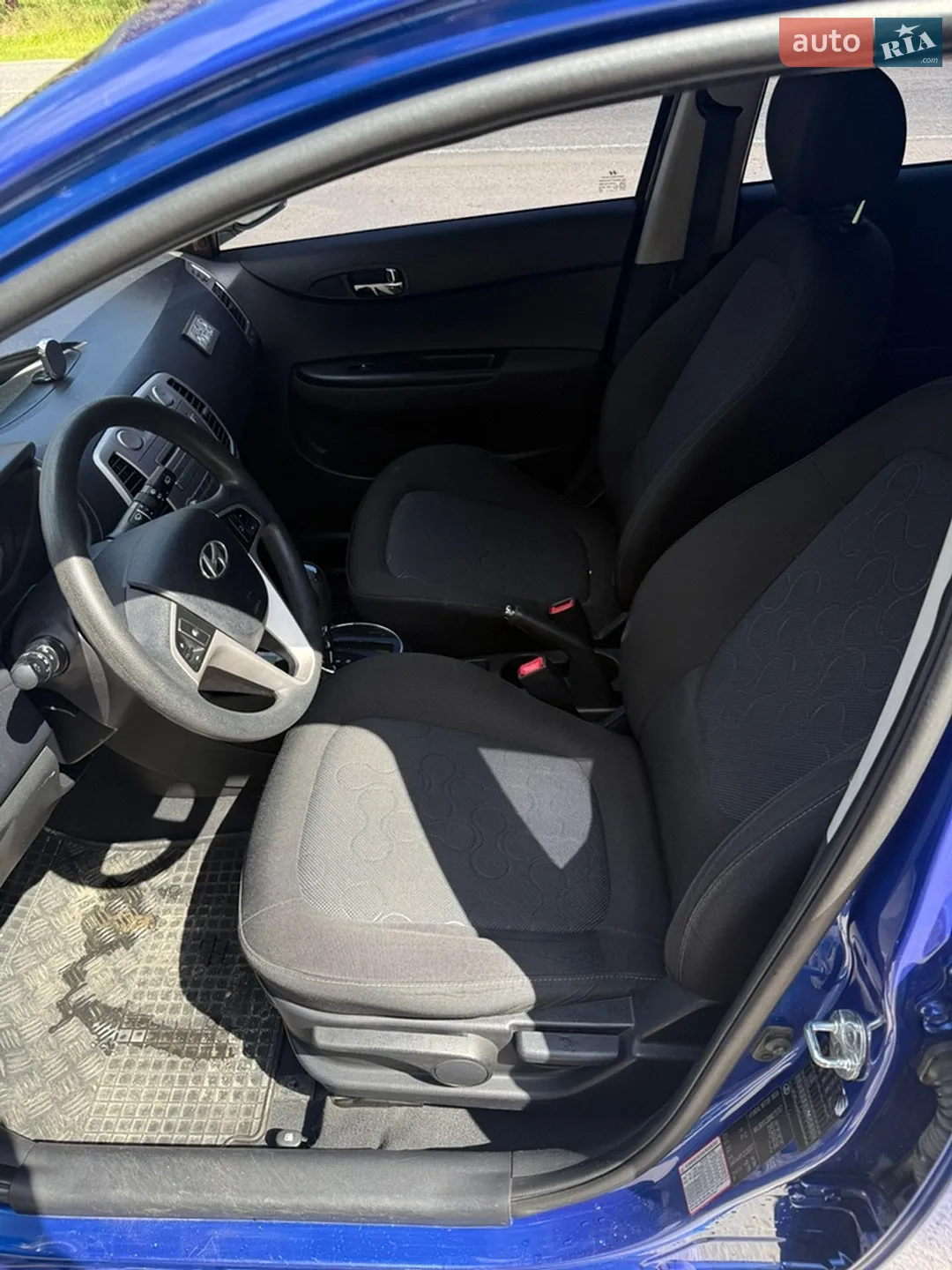 2011 Hyundai i20 - мініатюра 12