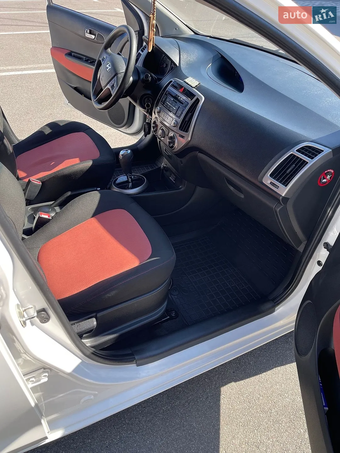2014 Hyundai i20 - мініатюра 32