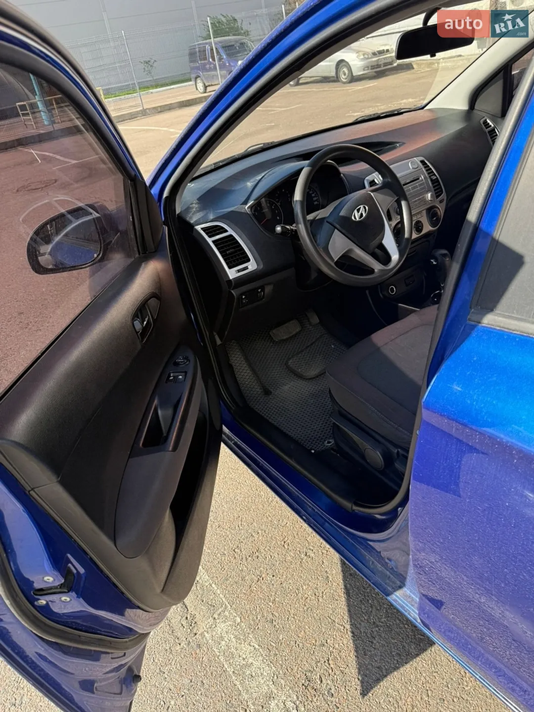 2010 Hyundai i20 - мініатюра 12