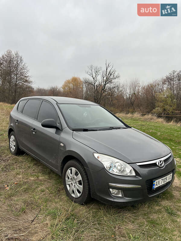 Универсал Hyundai i30 Wagon 2009 в Харькове