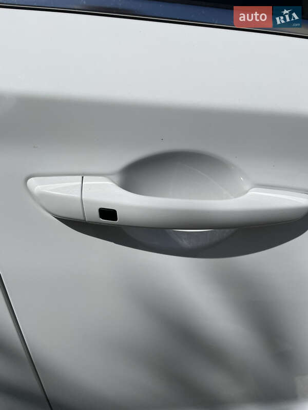 Универсал Hyundai i30 Wagon 2021 в Киеве