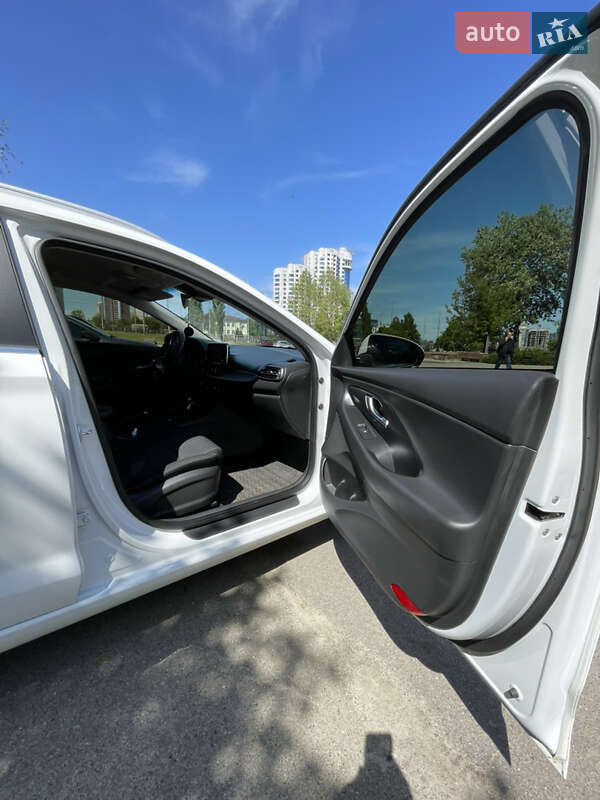 Универсал Hyundai i30 Wagon 2021 в Киеве