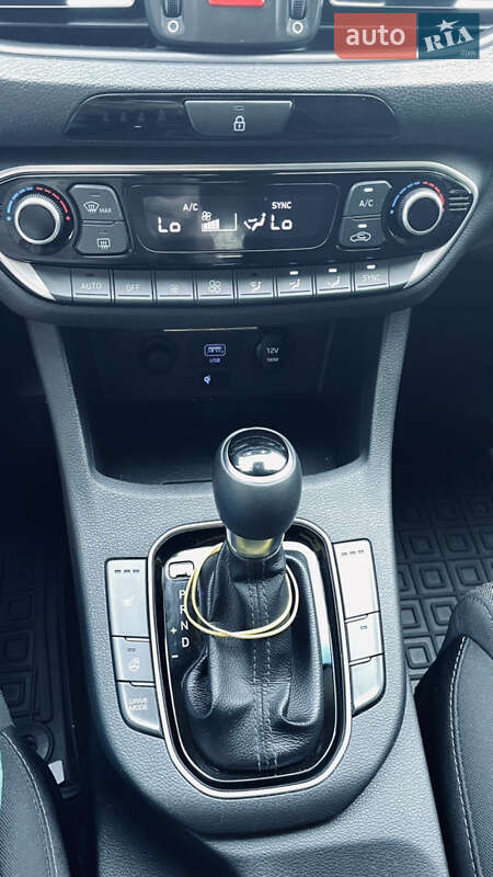 Универсал Hyundai i30 Wagon 2021 в Киеве фото 18 Универсал Hyundai i30 Wagon 2021 в Киеве