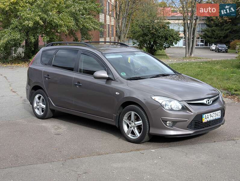 Універсал Hyundai i30 Wagon 2011 в Києві