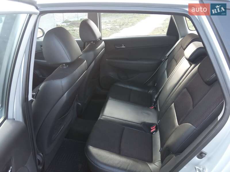 Hyundai i30 Wagon 2011 Hyundai i30 Wagon 2011