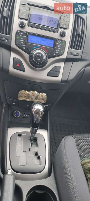 Универсал Hyundai i30 Wagon 2010 в Одессе фото 17 Универсал Hyundai i30 Wagon 2010 в Одессе