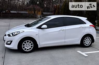 Хэтчбек Hyundai i30 2014 в Киеве