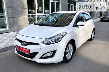Хэтчбек Hyundai i30 2013 в 