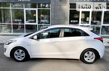 Хэтчбек Hyundai i30 2013 в 