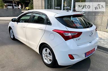Хэтчбек Hyundai i30 2013 в 
