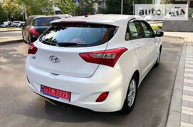 Хэтчбек Hyundai i30 2013 в 