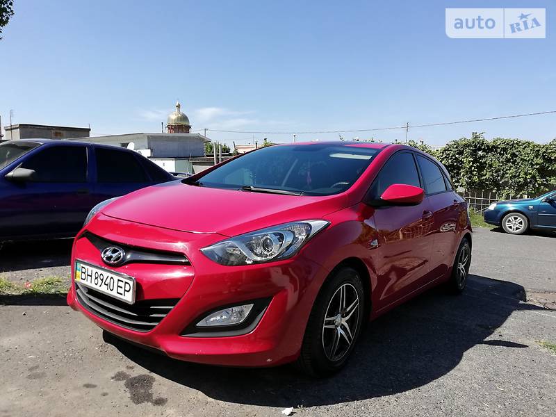 Хэтчбек Hyundai i30 2012 в Черноморске