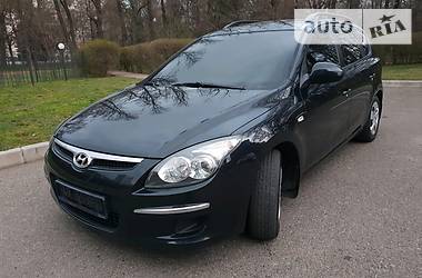 Универсал Hyundai i30 2010 в Одессе