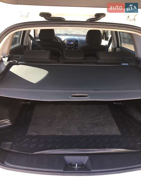 Универсал Hyundai i30 2011 в Львове