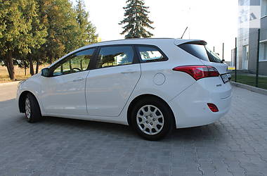 Універсал Hyundai i30 2013 в Сумах