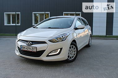 Універсал Hyundai i30 2013 в Сумах