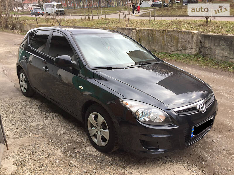 Хетчбек Hyundai i30 2010 в Рівному фото 17 Хетчбек Hyundai i30 2010 в Рівному