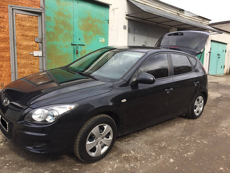 Хетчбек Hyundai i30 2010 в Рівному фото 29 Хетчбек Hyundai i30 2010 в Рівному