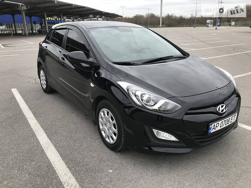 Хетчбек Hyundai i30 2013 в 