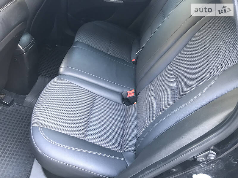 Хэтчбек Hyundai i30 2013 в Запорожье