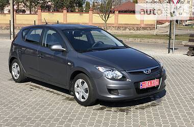 Хэтчбек Hyundai i30 2009 в Луцке