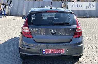 Хэтчбек Hyundai i30 2009 в Луцке