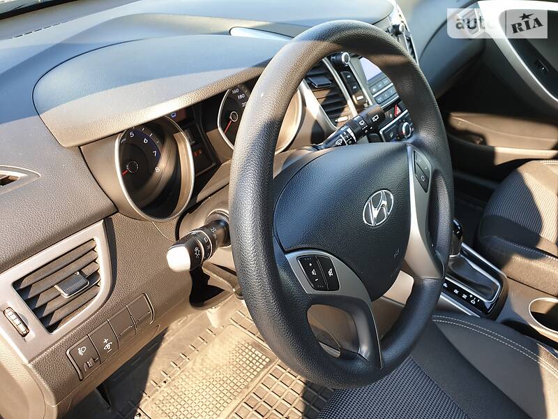 Хэтчбек Hyundai i30 2016 в Киеве