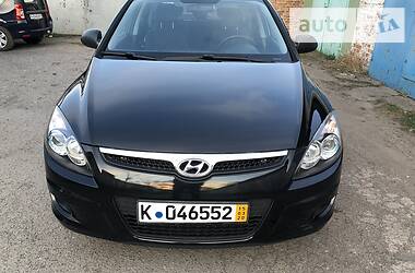 Хетчбек Hyundai i30 2009 в 