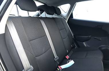 Хетчбек Hyundai i30 2009 в 
