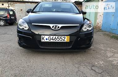 Хетчбек Hyundai i30 2009 в 