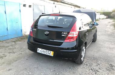 Хетчбек Hyundai i30 2009 в 