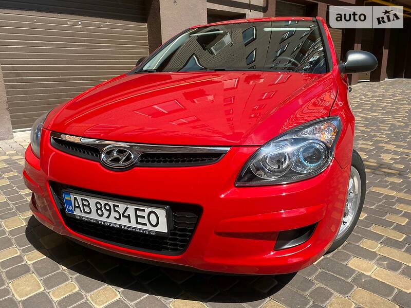 Хетчбек Hyundai i30 2008 в 