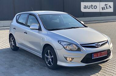 Хетчбек Hyundai i30 2011 в Луцьку