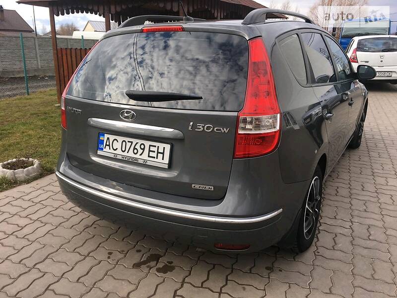 Універсал Hyundai i30 2008 в Нововолинську