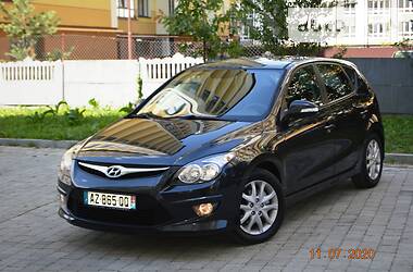 Хэтчбек Hyundai i30 2012 в Ивано-Франковске