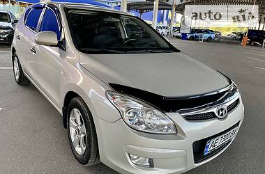 Хэтчбек Hyundai i30 2008 в Днепре