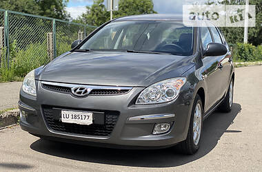 Универсал Hyundai i30 2008 в Житомире