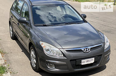 Универсал Hyundai i30 2008 в Житомире