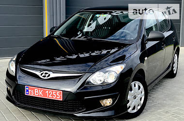 Хэтчбек Hyundai i30 2011 в Виннице